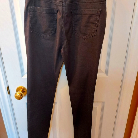 BUFFALO PATTERN/PRINT BLACK JEANS ! LIKE NEW !!! Super fun design ! - Picture 4 of 5